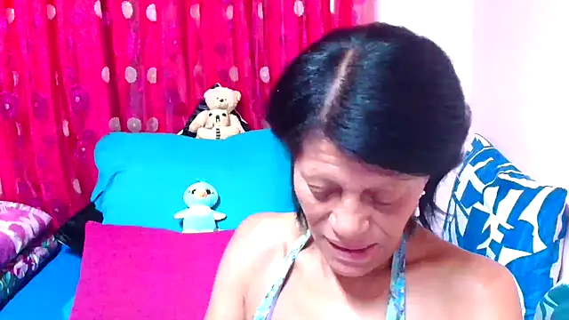 Snapshot of SLUTTYROXY chatting on October 26, 2025, 5:52 am SLUTTYROXY online show from October 26, 2025, 5:52 am