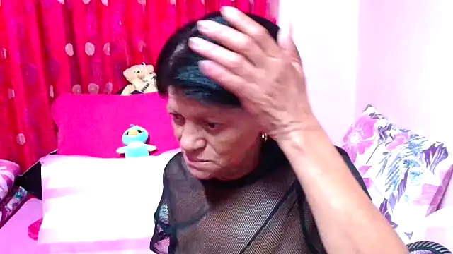 Snapshot of SLUTTYROXY chatting on November 8, 2025, 7:23 am SLUTTYROXY online show from November 8, 2025, 7:23 am