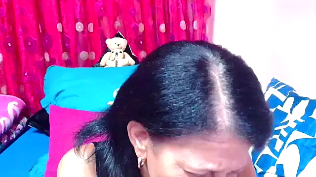 Snapshot of SLUTTYROXY chatting on November 24, 2025, 8:36 am SLUTTYROXY online show from November 24, 2025, 8:36 am