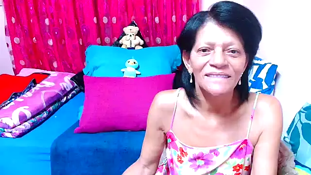 Snapshot of SLUTTYROXY chatting on October 25, 2025, 5:46 pm SLUTTYROXY online show from October 25, 2025, 5:46 pm