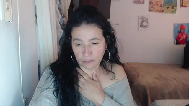 stefilove10 online show from December 17, 2025, 2:11 pm