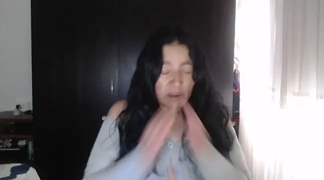 Snapshot of stefilove10 chatting on December 17, 2024, 2:55 pm stefilove10 online show from December 17, 2024, 2:55 pm