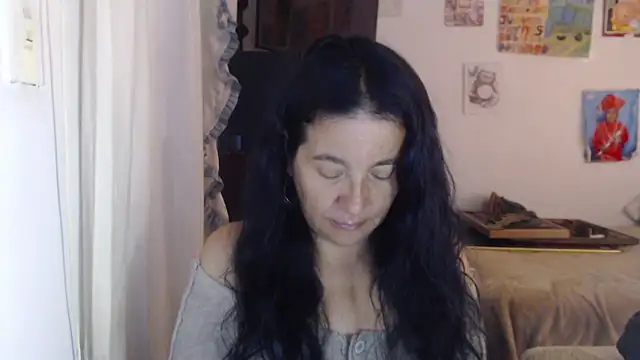 Snapshot of stefilove10 chatting on October 27, 2025, 2:18 pm stefilove10 online show from October 27, 2025, 2:18 pm