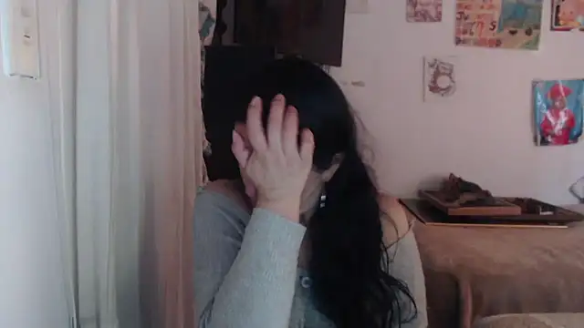 Snapshot of stefilove10 chatting on October 21, 2025, 1:43 pm stefilove10 online show from October 21, 2025, 1:43 pm