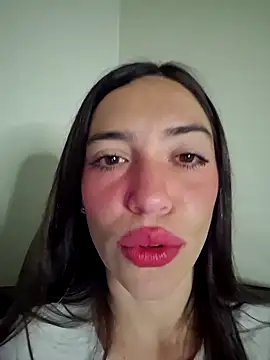 loveuu-bae online show from February 27, 2026, 2:12 am