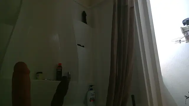 Snapshot of UncutHammer69 chatting on September 16, 2025, 3:29 am UncutHammer69 online show from September 16, 2025, 3:29 am