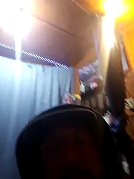 Snapshot of UncutHammer69 chatting on February 25, 2026, 4:45 am UncutHammer69 online show from February 25, 2026, 4:45 am