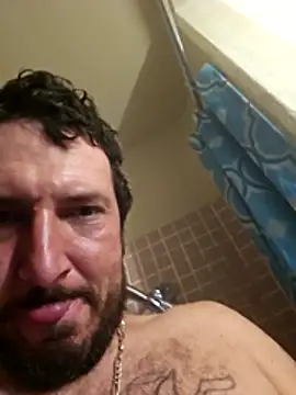 Snapshot of UncutHammer69 chatting on January 17, 2026, 8:40 am UncutHammer69 online show from January 17, 2026, 8:40 am