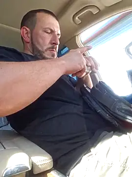 Snapshot of UncutHammer69 chatting on March 1, 2026, 7:36 pm UncutHammer69 online show from March 1, 2026, 7:36 pm