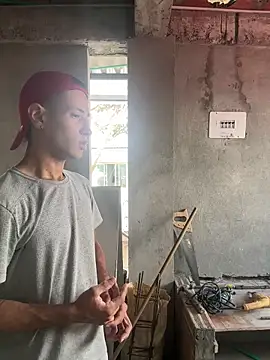 RetainedHound online show from November 15, 2025, 3:49 pm