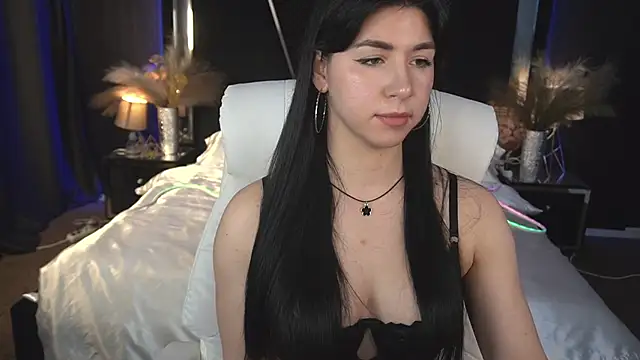 EmilyCandyy online show from November 8, 2025, 7:34 am