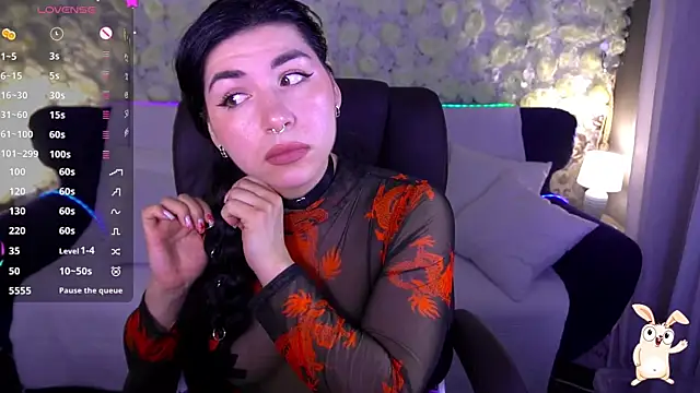 EmilyCandyy online show from June 5, 2026, 6:29 am