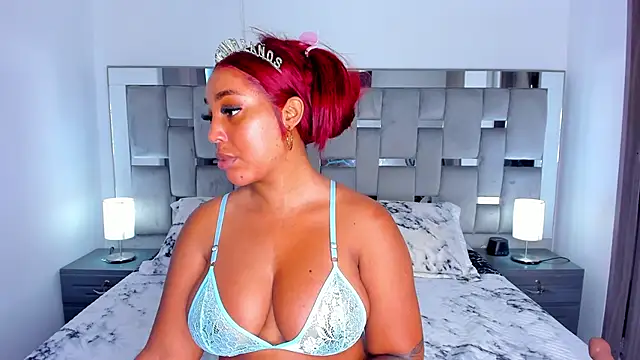 Snapshot of Cammiila chatting on November 7, 2025, 8:46 pm Cammiila online show from November 7, 2025, 8:46 pm