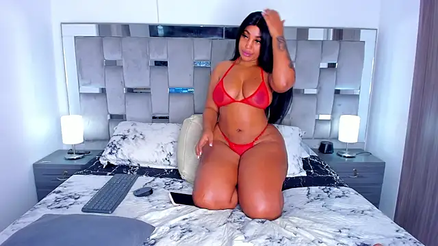 Snapshot of Cammiila chatting on November 6, 2025, 11:14 am Cammiila online show from November 6, 2025, 11:14 am