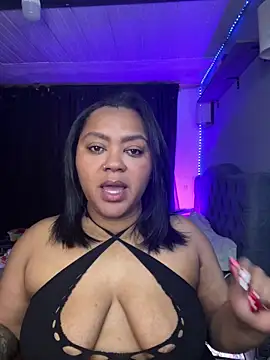 Snapshot of yanza2002 chatting on February 11, 2026, 11:37 pm yanza2002 online show from February 11, 2026, 11:37 pm