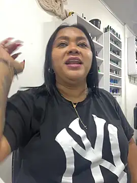 Snapshot of yanza2002 chatting on February 14, 2026, 1:06 am yanza2002 online show from February 14, 2026, 1:06 am