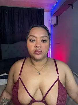 Snapshot of yanza2002 chatting on February 21, 2026, 11:40 pm yanza2002 online show from February 21, 2026, 11:40 pm