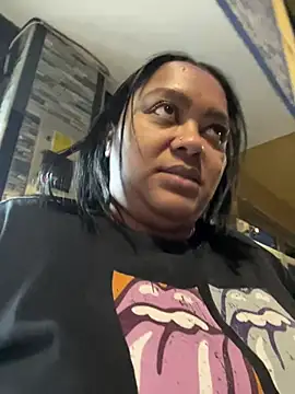 Snapshot of yanza2002 chatting on February 10, 2026, 11:26 pm yanza2002 online show from February 10, 2026, 11:26 pm