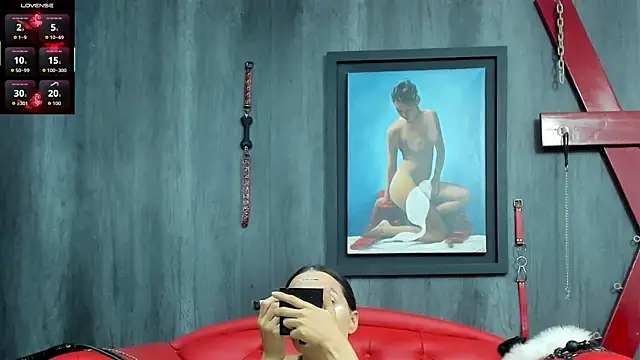 Liittledolly online show from April 2, 2026, 12:23 pm