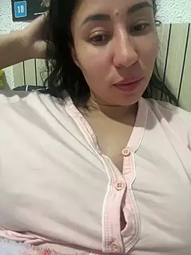 FlordeLotuxxx online show from June 20, 2026, 5:45 am