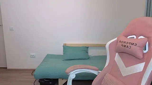 Snapshot of Jessy_Ginger chatting on December 17, 2025, 10:09 am Jessy Ginger online show from December 17, 2025, 10:09 am