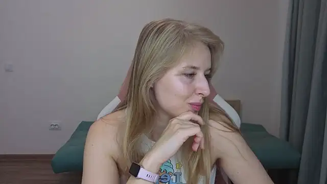 Snapshot of Jessy_Ginger chatting on November 19, 2025, 9:53 am Jessy Ginger online show from November 19, 2025, 9:53 am