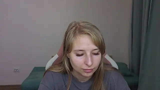 Snapshot of Jessy_Ginger chatting on November 1, 2025, 4:01 pm Jessy Ginger online show from November 1, 2025, 4:01 pm