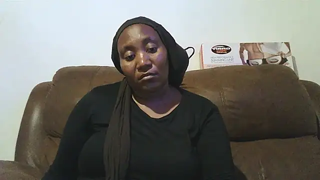 Snapshot of ebonytitts4u chatting on February 18, 2025, 5:09 pm ebonytitts4u online show from February 18, 2025, 5:09 pm