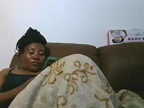 Snapshot of ebonytitts4u chatting on September 12, 2025, 8:08 pm ebonytitts4u online show from September 12, 2025, 8:08 pm