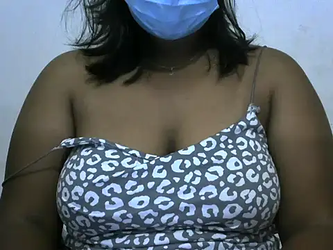 Artinah22 online show from November 2, 2025, 7:08 pm