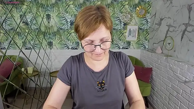 Paris Cherry online show from March 8, 2025, 11:07 pm