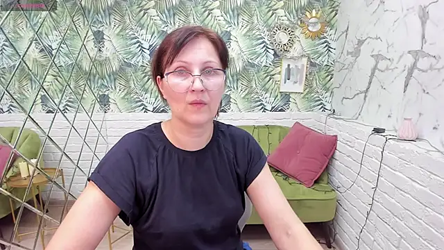 Paris Cherry online show from January 7, 2025, 11:35 pm