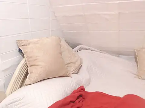 adorabletrans69xx online show from March 31, 2026, 6:10 pm