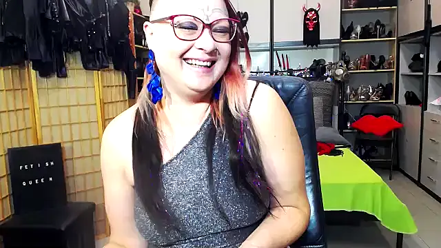 LindaDaemonX online show from February 15, 2026, 8:02 am