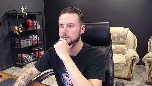 Snapshot of MihasikD chatting on October 18, 2025, 1:13 pm MihasikD online show from October 18, 2025, 1:13 pm