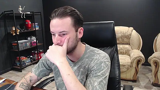 Snapshot of MihasikD chatting on November 21, 2025, 7:40 am MihasikD online show from November 21, 2025, 7:40 am