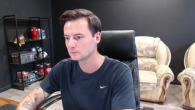 Snapshot of MihasikD chatting on September 15, 2025, 9:54 am MihasikD online show from September 15, 2025, 9:54 am