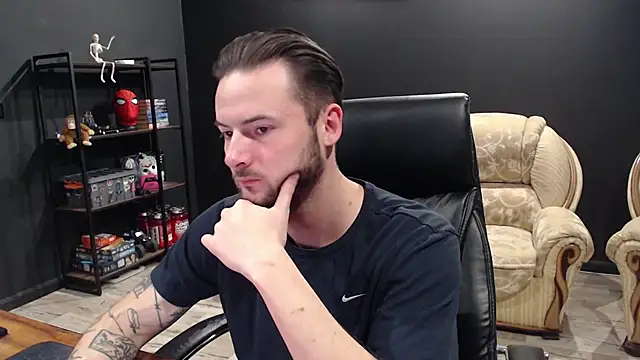 Snapshot of MihasikD chatting on November 12, 2025, 10:52 am MihasikD online show from November 12, 2025, 10:52 am