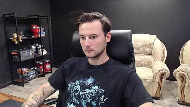 Snapshot of MihasikD chatting on September 23, 2025, 2:35 pm MihasikD online show from September 23, 2025, 2:35 pm