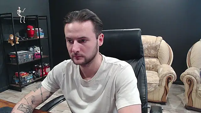 Snapshot of MihasikD chatting on November 25, 2025, 10:48 am MihasikD online show from November 25, 2025, 10:48 am