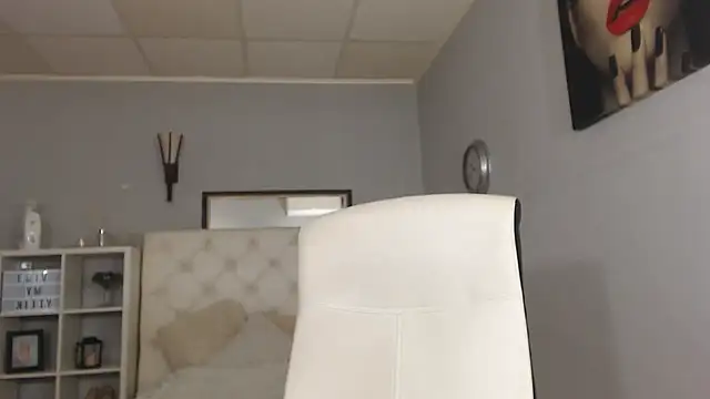 ClaraJoyFG online show from February 23, 2025, 11:25 pm