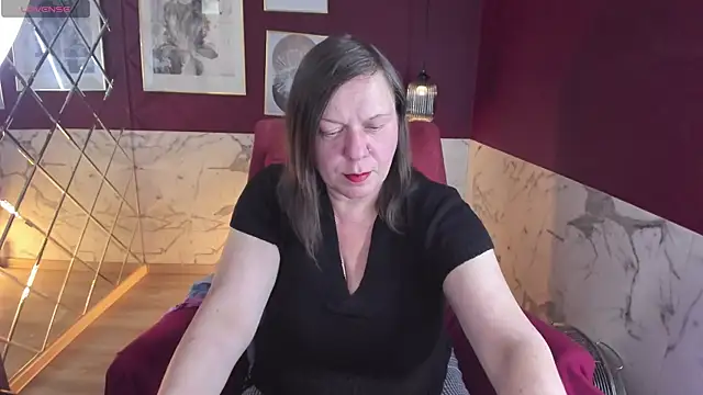 KellyPerfection online show from October 28, 2025, 5:56 pm