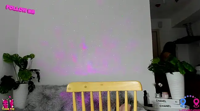 Snapshot of hottycrishina chatting on February 19, 2025, 10:23 am hottycrishina online show from February 19, 2025, 10:23 am