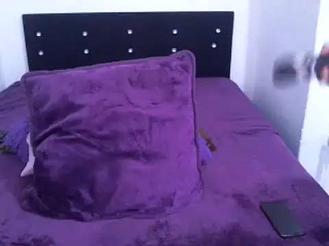 Snapshot of claudia_manuela chatting on February 21, 2026, 1:24 pm claudia manuela online show from February 21, 2026, 1:24 pm