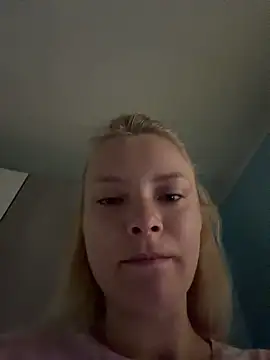 Snapshot of AnastasiaAniess chatting on June 10, 2026, 6:25 am AnastasiaAniess online show from June 10, 2026, 6:25 am