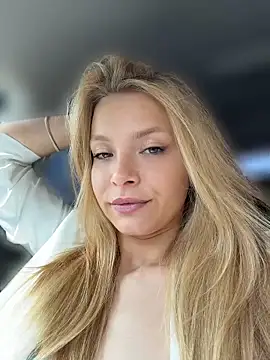 AnastasiaAniess online show from May 15, 2026, 2:04 pm