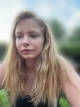 AnastasiaAniess online show from May 26, 2026, 5:16 am