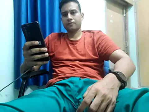 Snapshot of crooke_dick chatting on December 22, 2024, 3:44 pm crooke dick online show from December 22, 2024, 3:44 pm