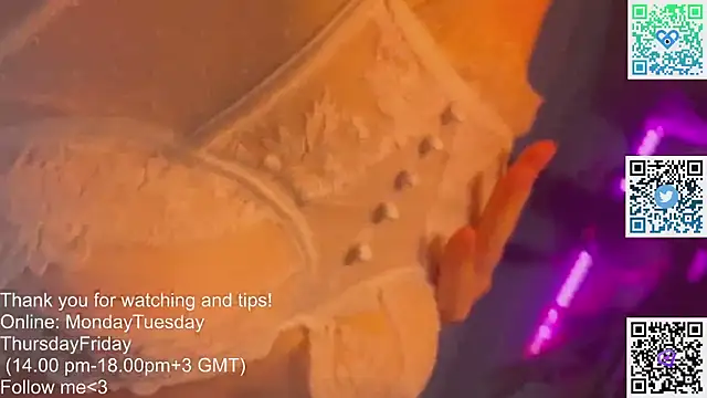 Snapshot of LilianKroft chatting on February 14, 2025, 11:10 am LilianKroft online show from February 14, 2025, 11:10 am