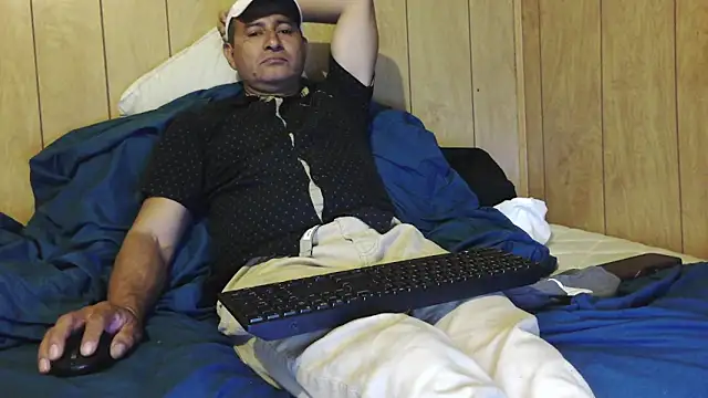 dantehot2020 online show from November 10, 2025, 2:16 am